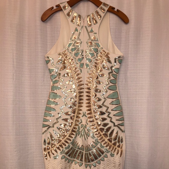 Verty Aztec Sequin Dress - Picture 6 of 8